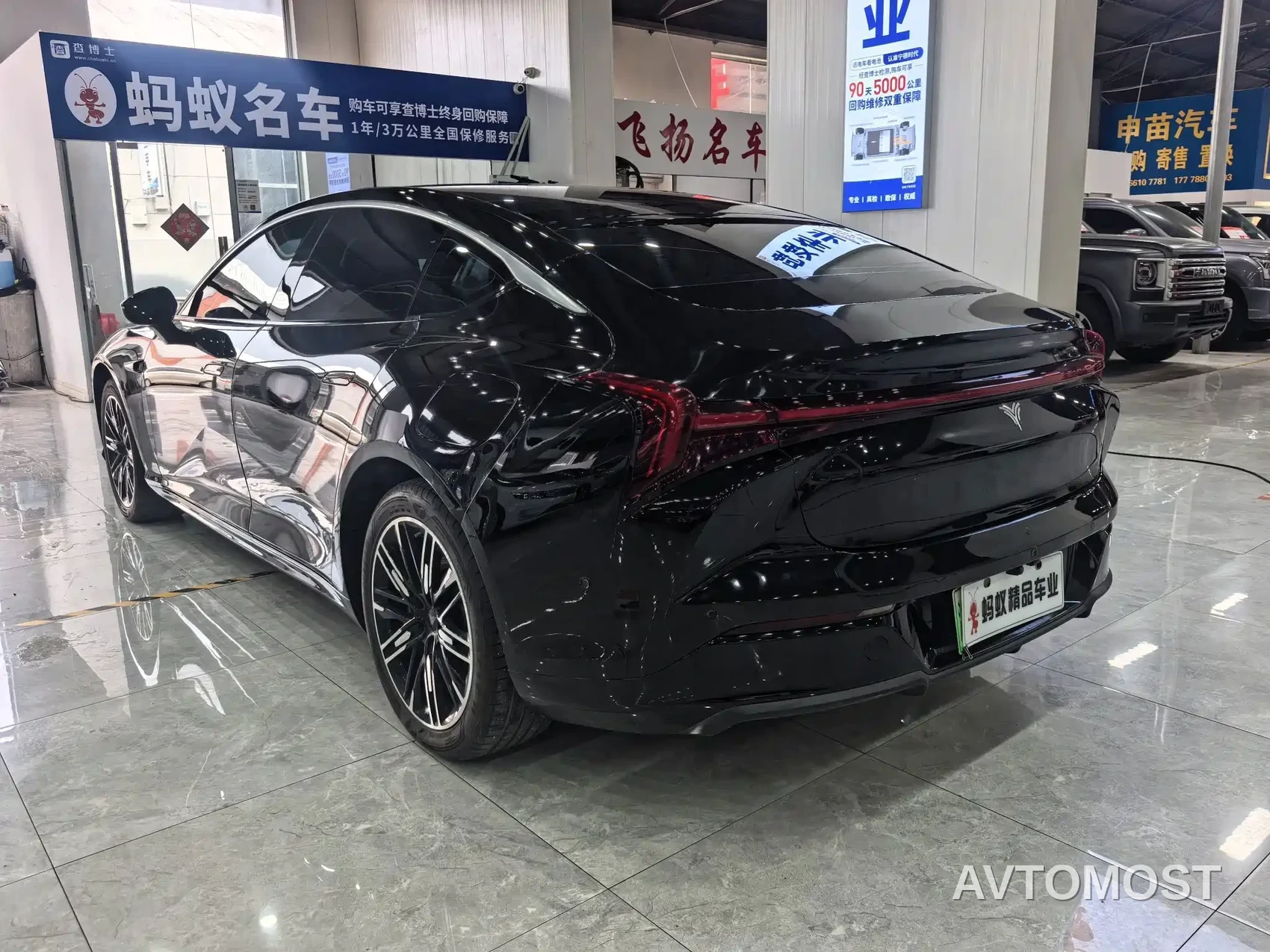 Nezha S 2022 Extended Range 1160km RWD Compact — фото 7