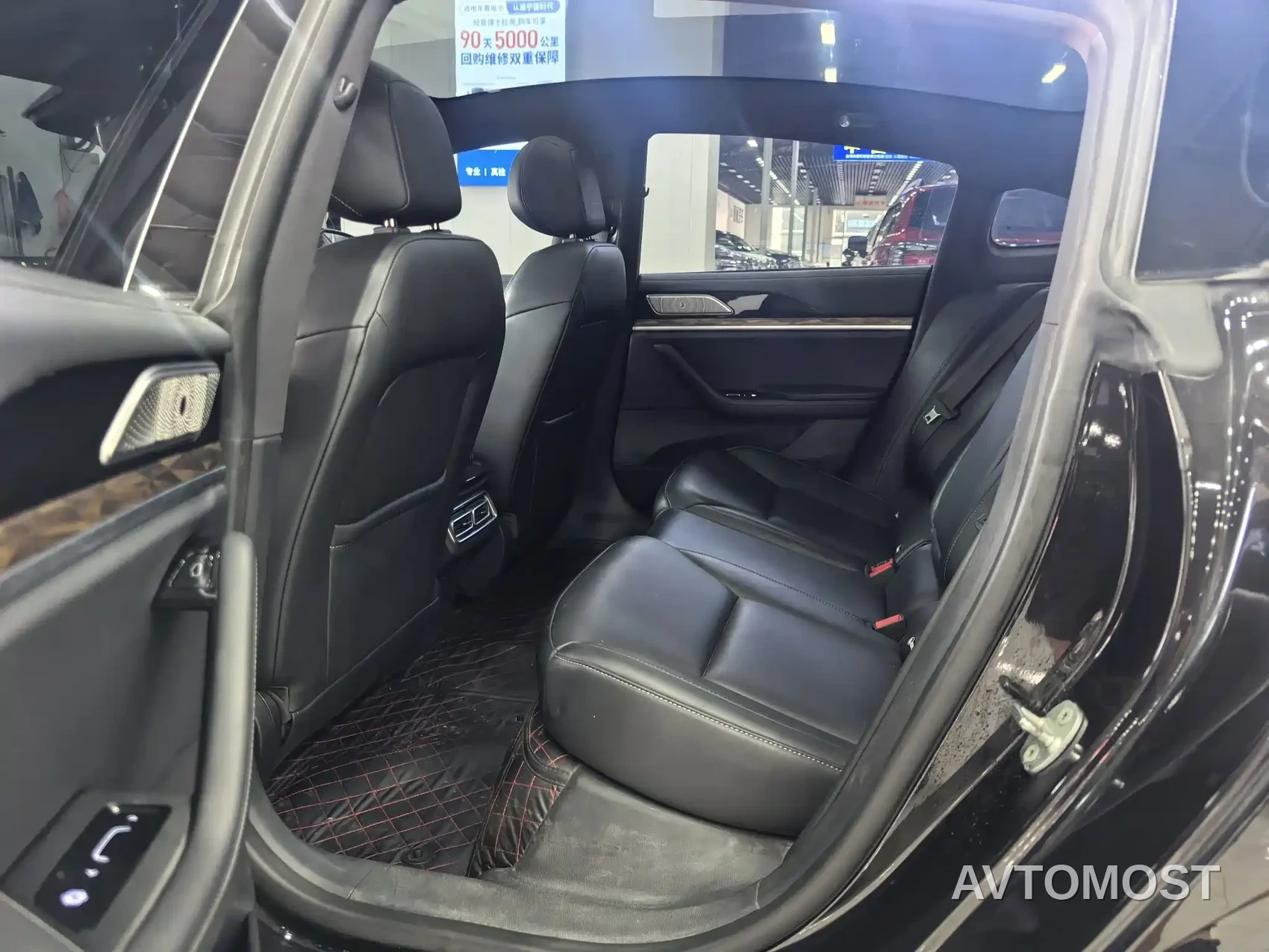 Nezha S 2022 Extended Range 1160km RWD Compact — фото 11