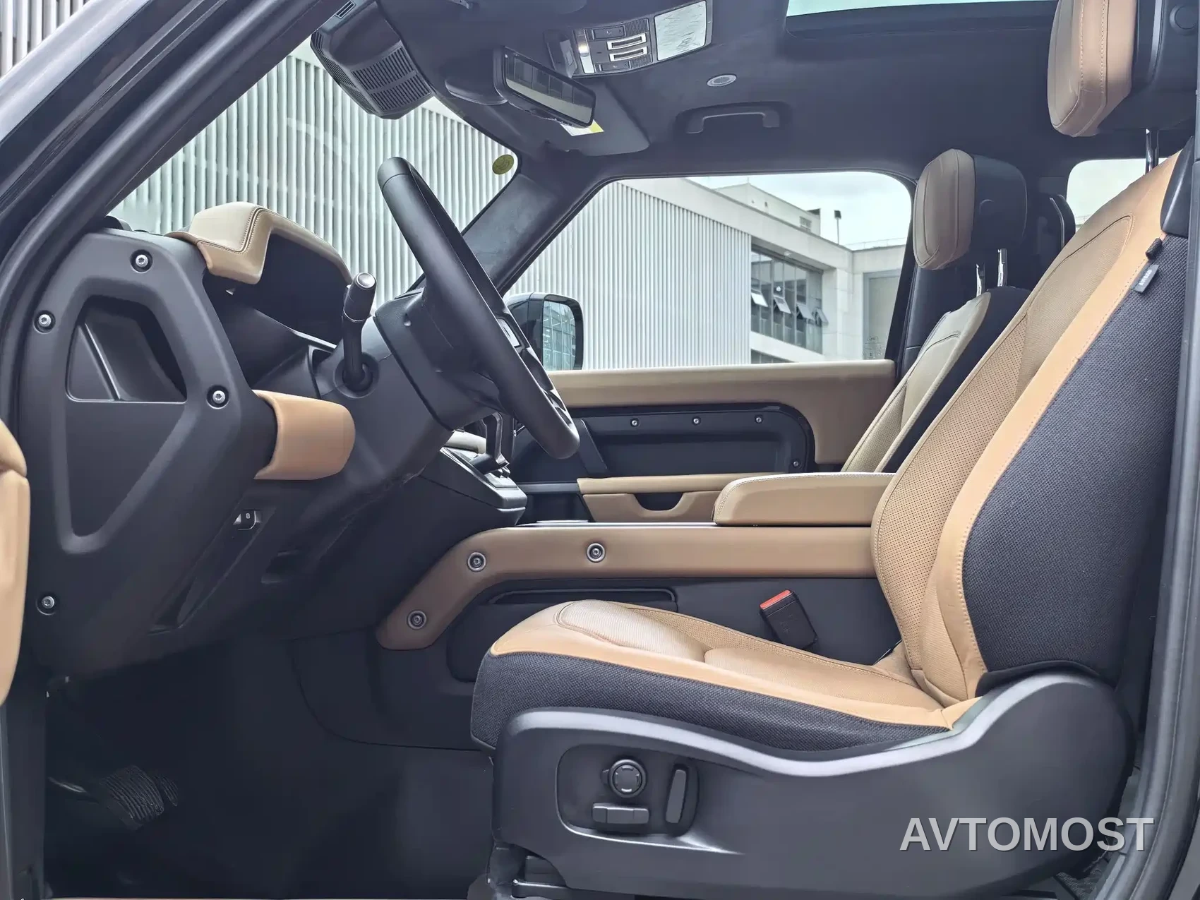 Land Rover Defender 2025 90 3.0T P400 X-Dynamic HSE — фото 10