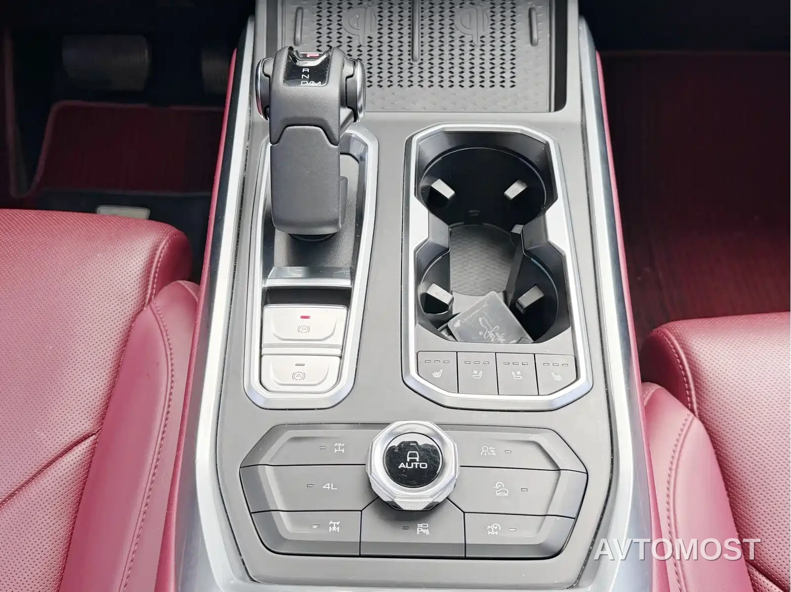 Tank 400 New Energy 2024 Hi4-T Off-Road Edition — фото 9