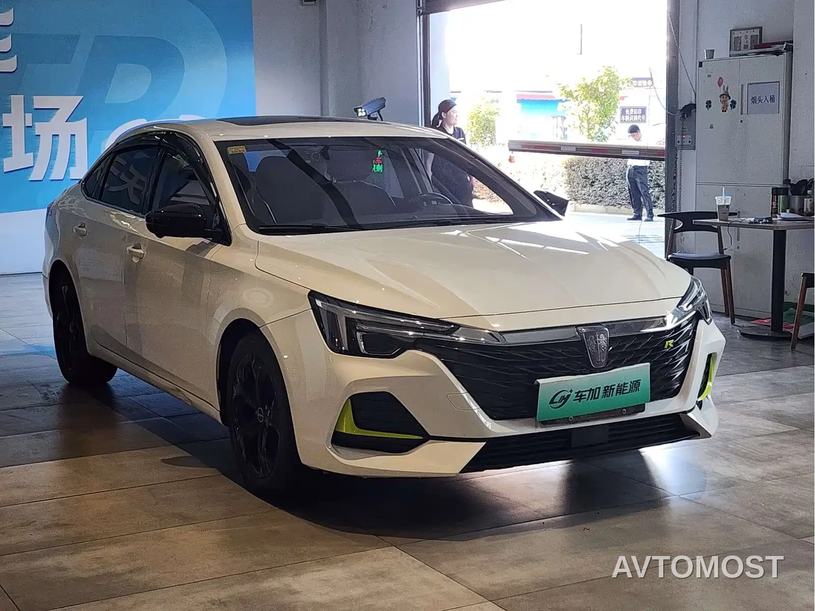 Roewe i6 MAX EV 2020 Model 1.5T PHEV Cool Edition — фото 4