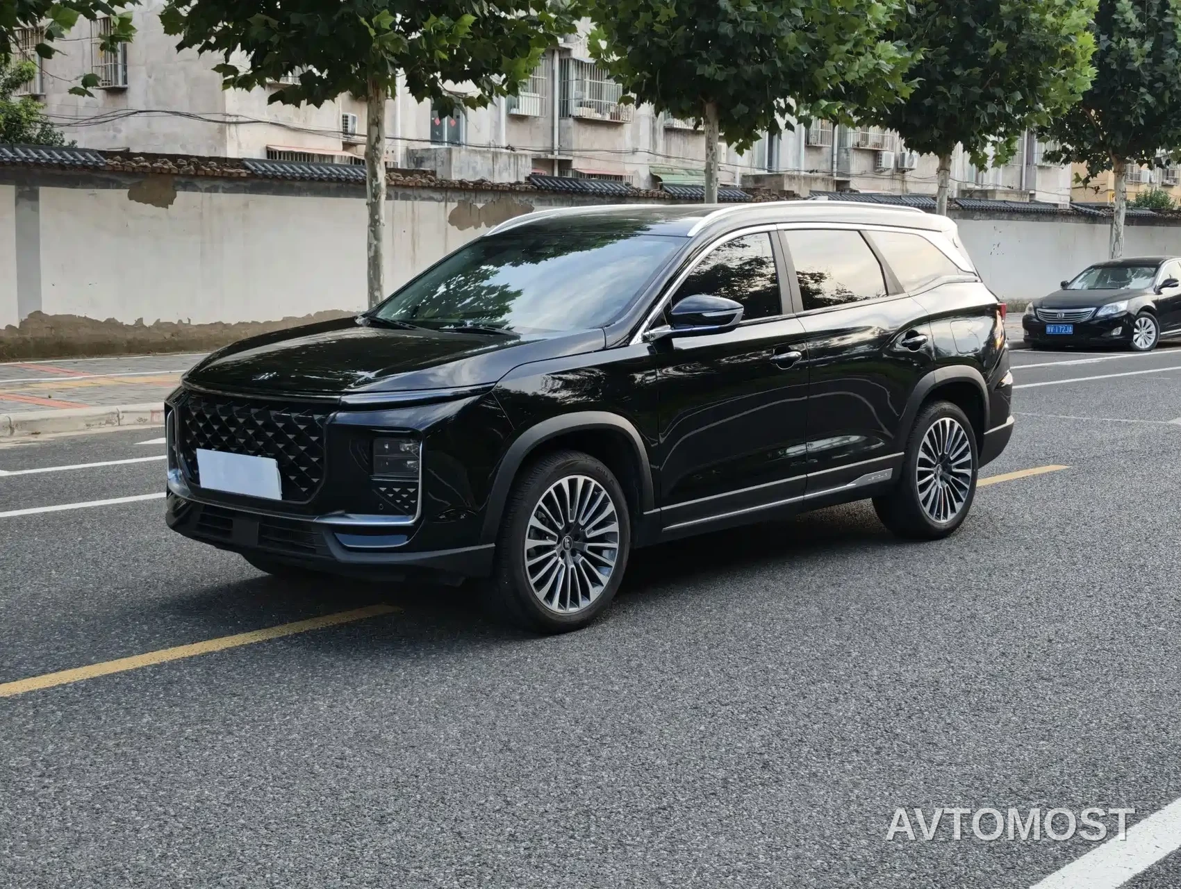 Jetour Shanhai L9 2024 1.5TD 2DHT Pro 5-Seater — фото 1
