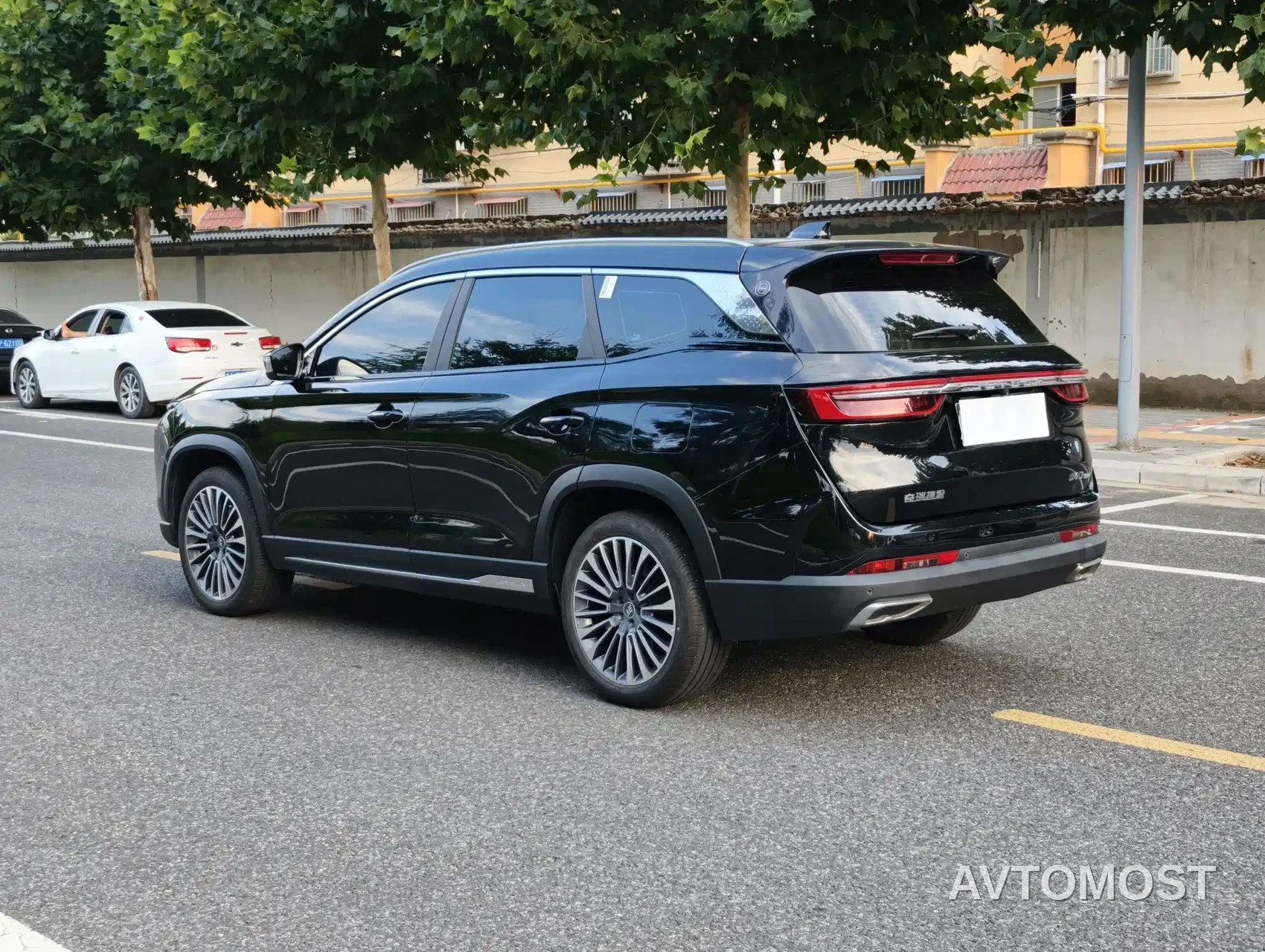 Jetour Shanhai L9 2024 1.5TD 2DHT Pro 5-Seater — фото 6