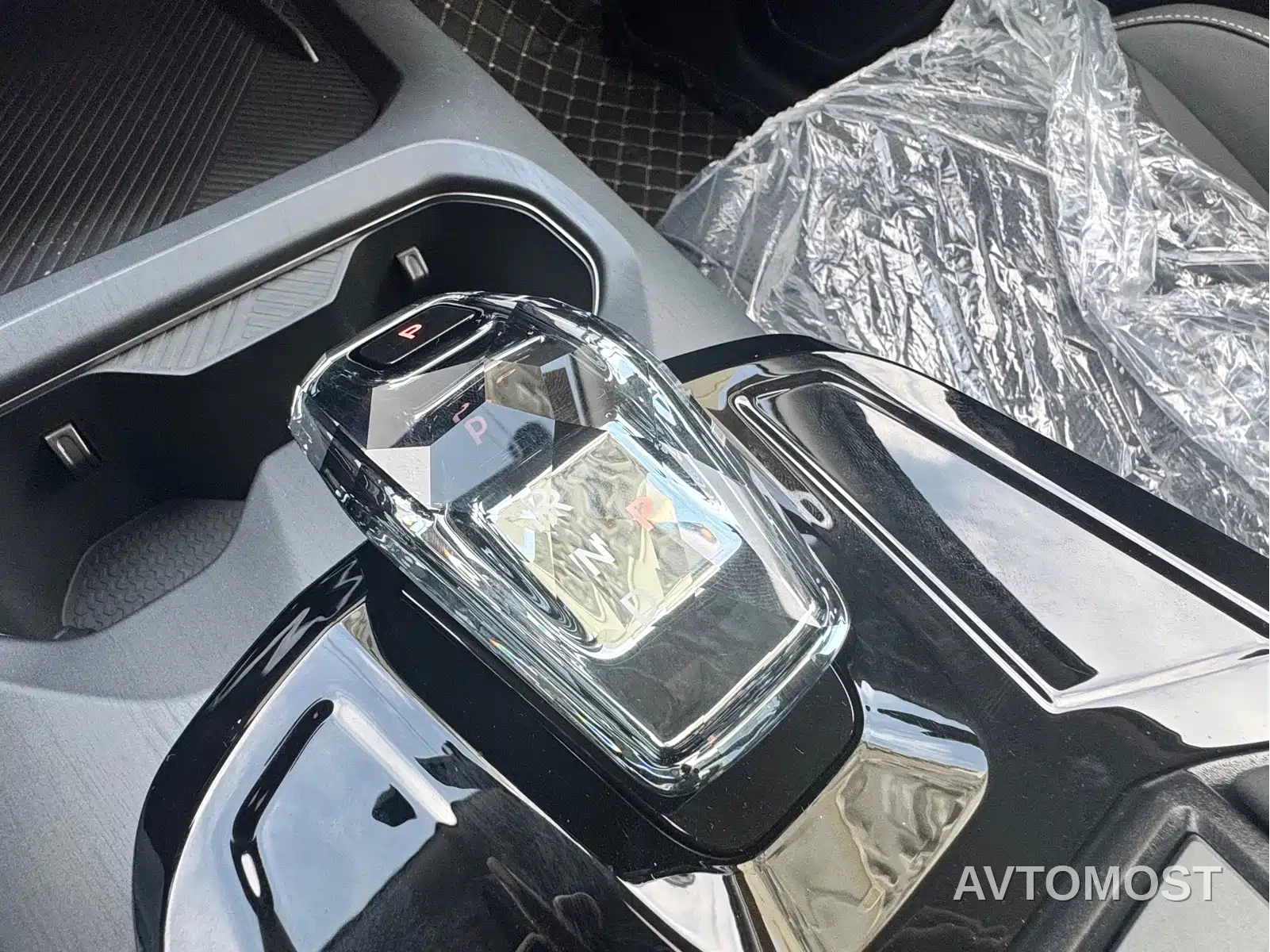 Cowin Kaiyi Kunlun NEV 2026 Kunlun iHD 201km Summit Edition — фото 8