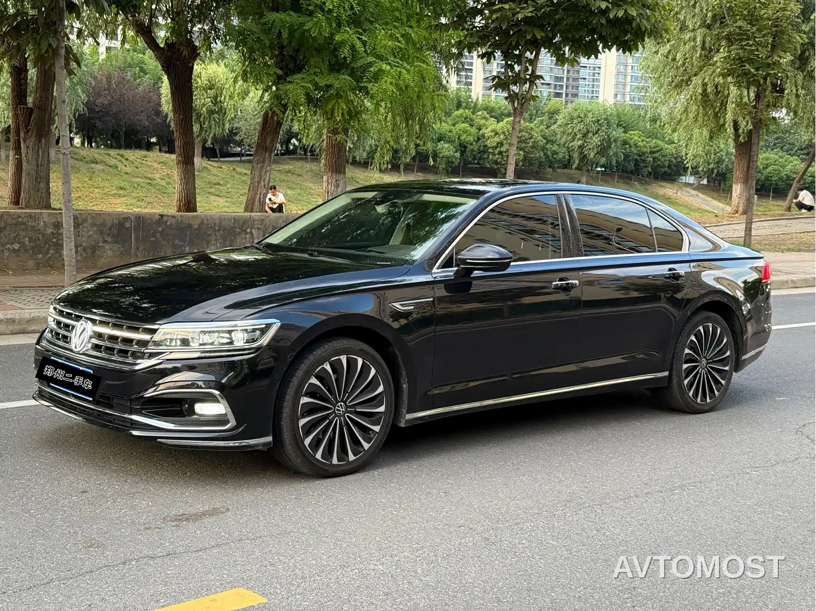 Volkswagen Phideon 2021 380TSI Flagship — фото 1