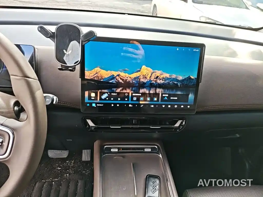 Wuling Motors Xingguang 730 New Energy 2025 Model Plug-in Hybrid Base Version — фото 8
