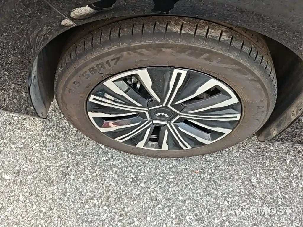 Wuling Motors Xingguang 730 New Energy 2025 Model Plug-in Hybrid Base Version — фото 21