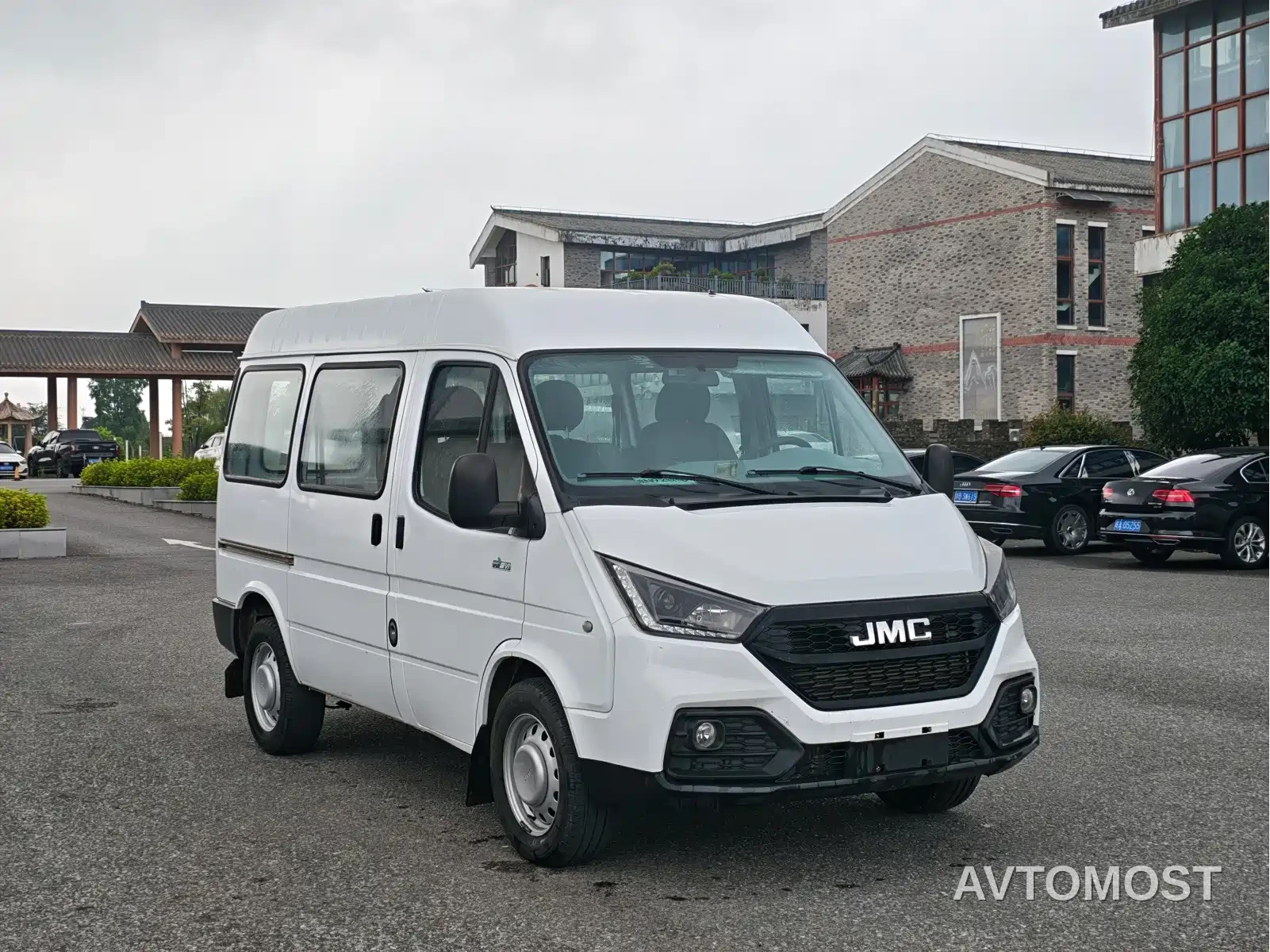 Jiangling Tesun 2021 2.8T Space King Standard Short Wheelbase Medium-High Roof 6-Seater Diesel China VI JX493 — фото 3