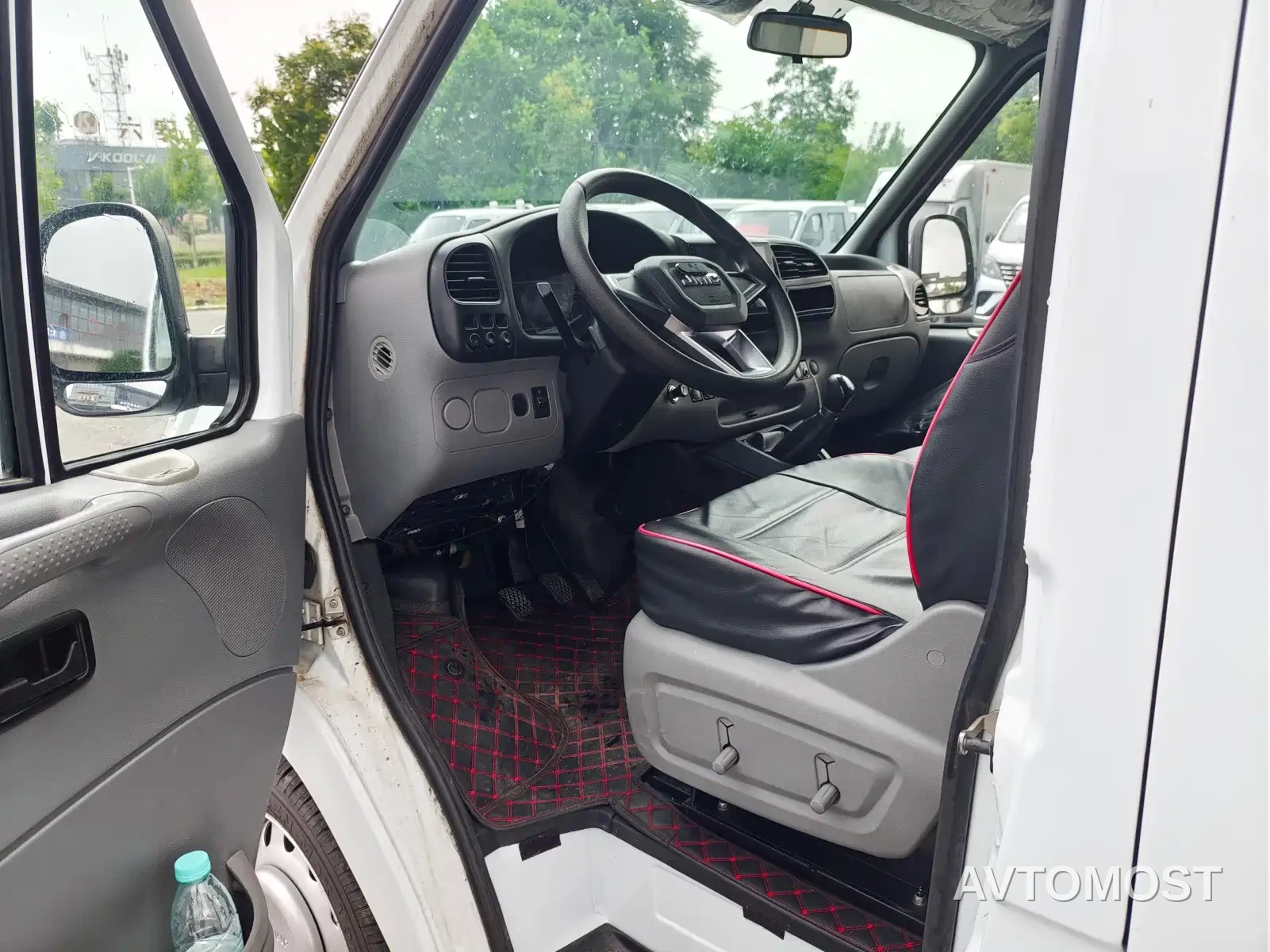 Jiangling Tesun 2021 2.8T Space King Standard Short Wheelbase Medium-High Roof 6-Seater Diesel China VI JX493 — фото 9