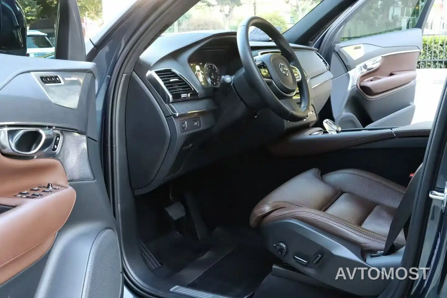 Volvo XC90 2022 B6 Smart Elegance Luxury 7-Seater — фото 2