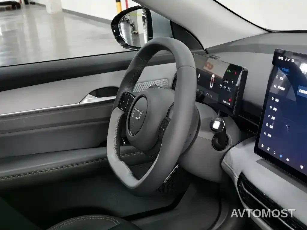 Besturn Yueyi 03 2025 Model 445km Joy Edition — фото 21
