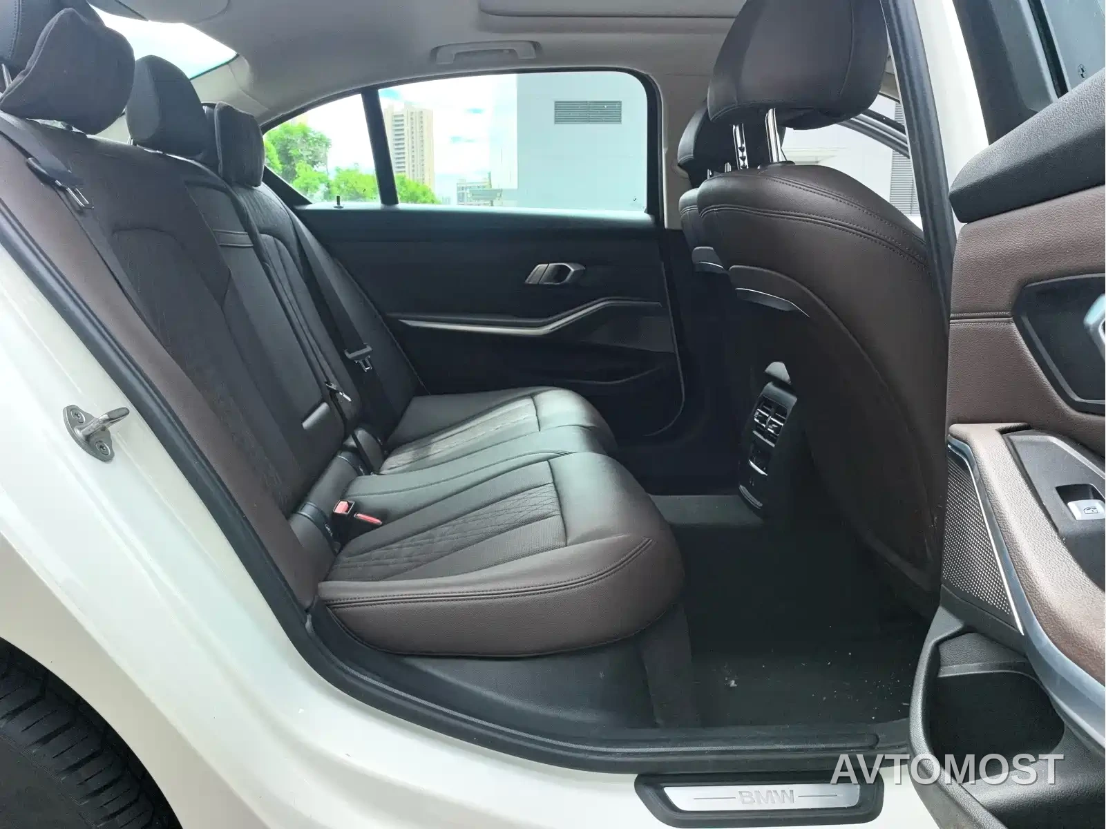 BMW i3 2022 eDrive 35 L — фото 12