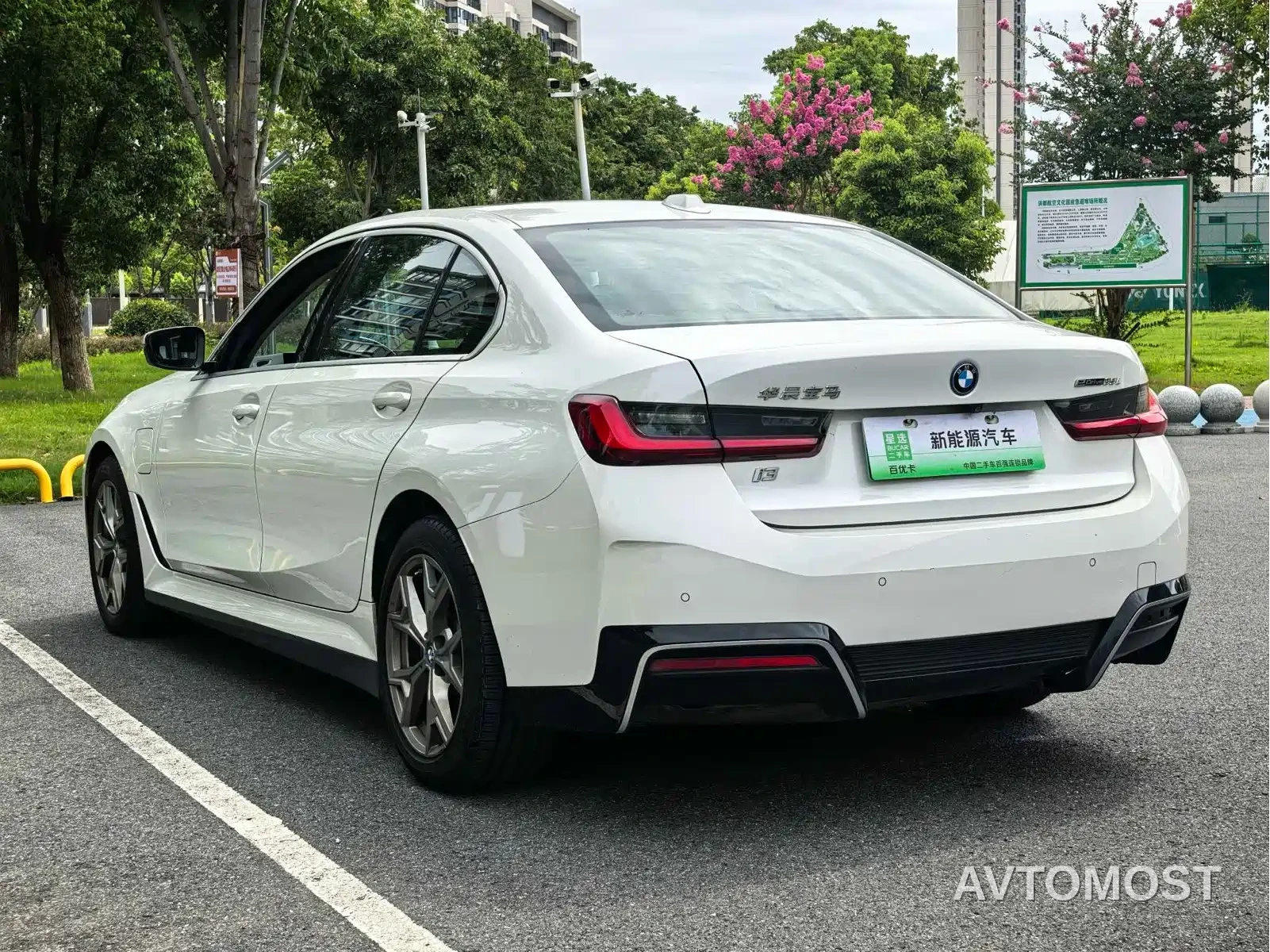 BMW i3 2022 eDrive 35 L — фото 13
