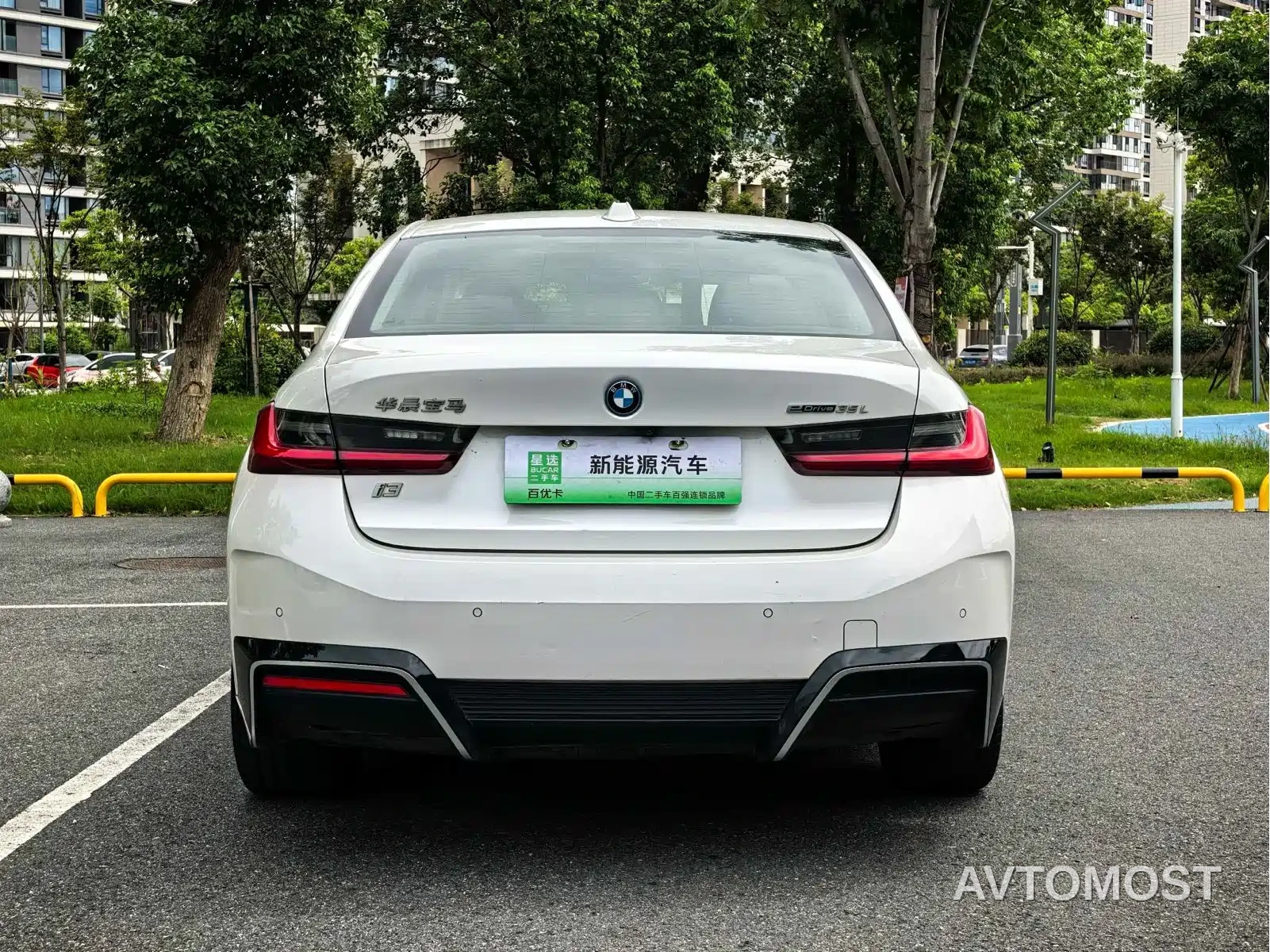 BMW i3 2022 eDrive 35 L — фото 15