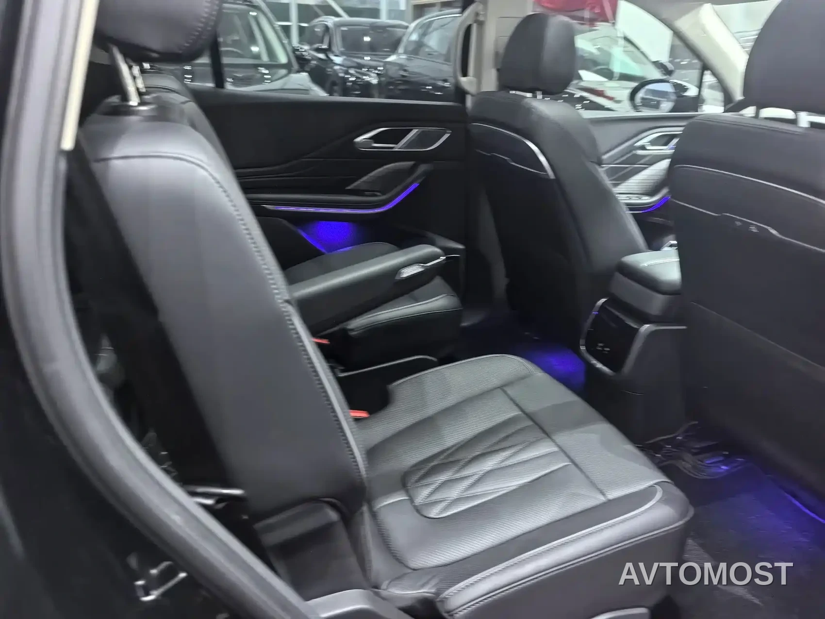 Hongqi HS7 PHEV 2024 2.0T PHEV 4WD Flagship Edition 6-seater — фото 7