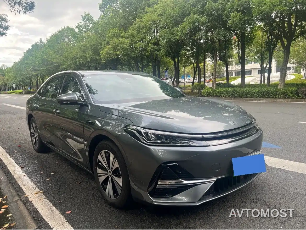 Geely Galaxy A7 — фото 3