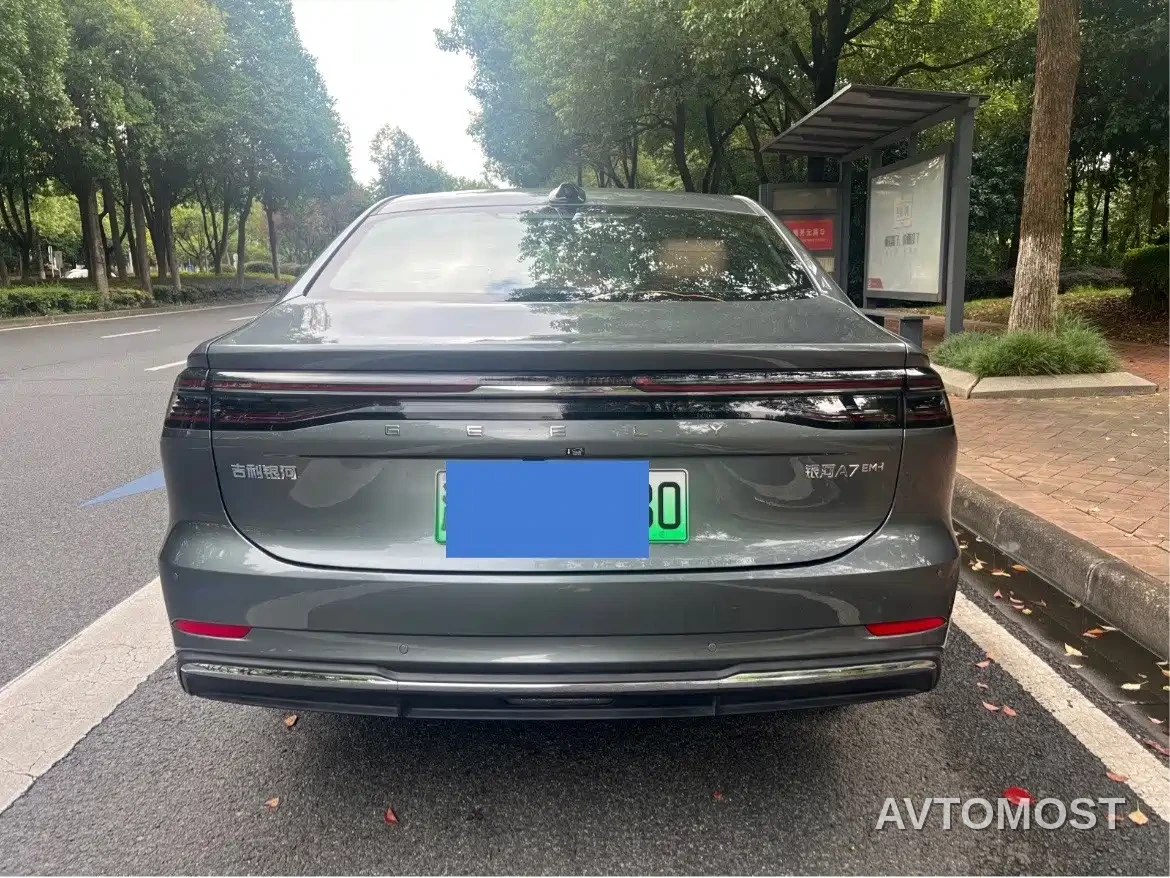 Geely Galaxy A7 — фото 5