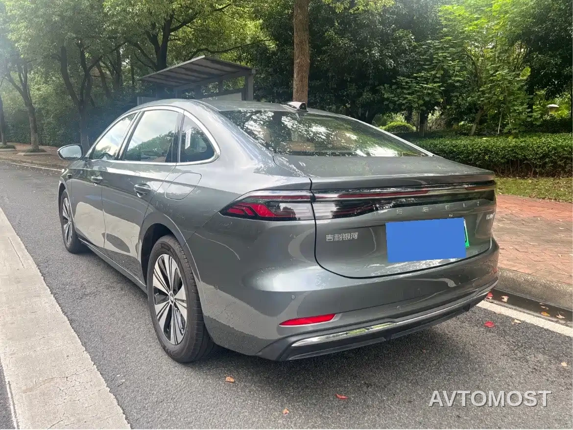 Geely Galaxy A7 — фото 6