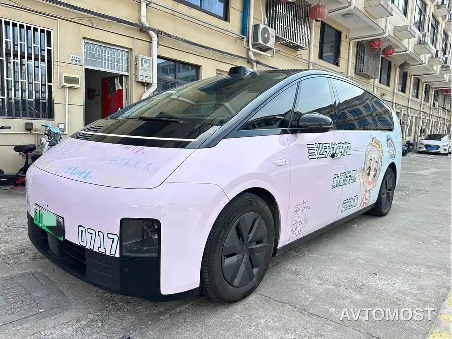 Li Auto MEGA 2024 Ultra