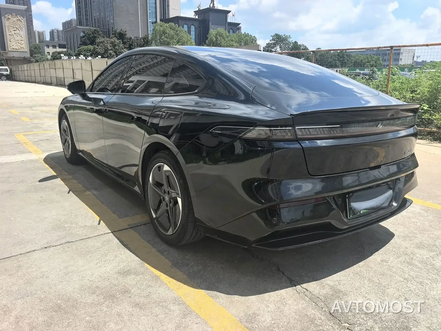 Dongfeng Yipai eπ007 2024 Pure Electric 530Air Edition — фото 3
