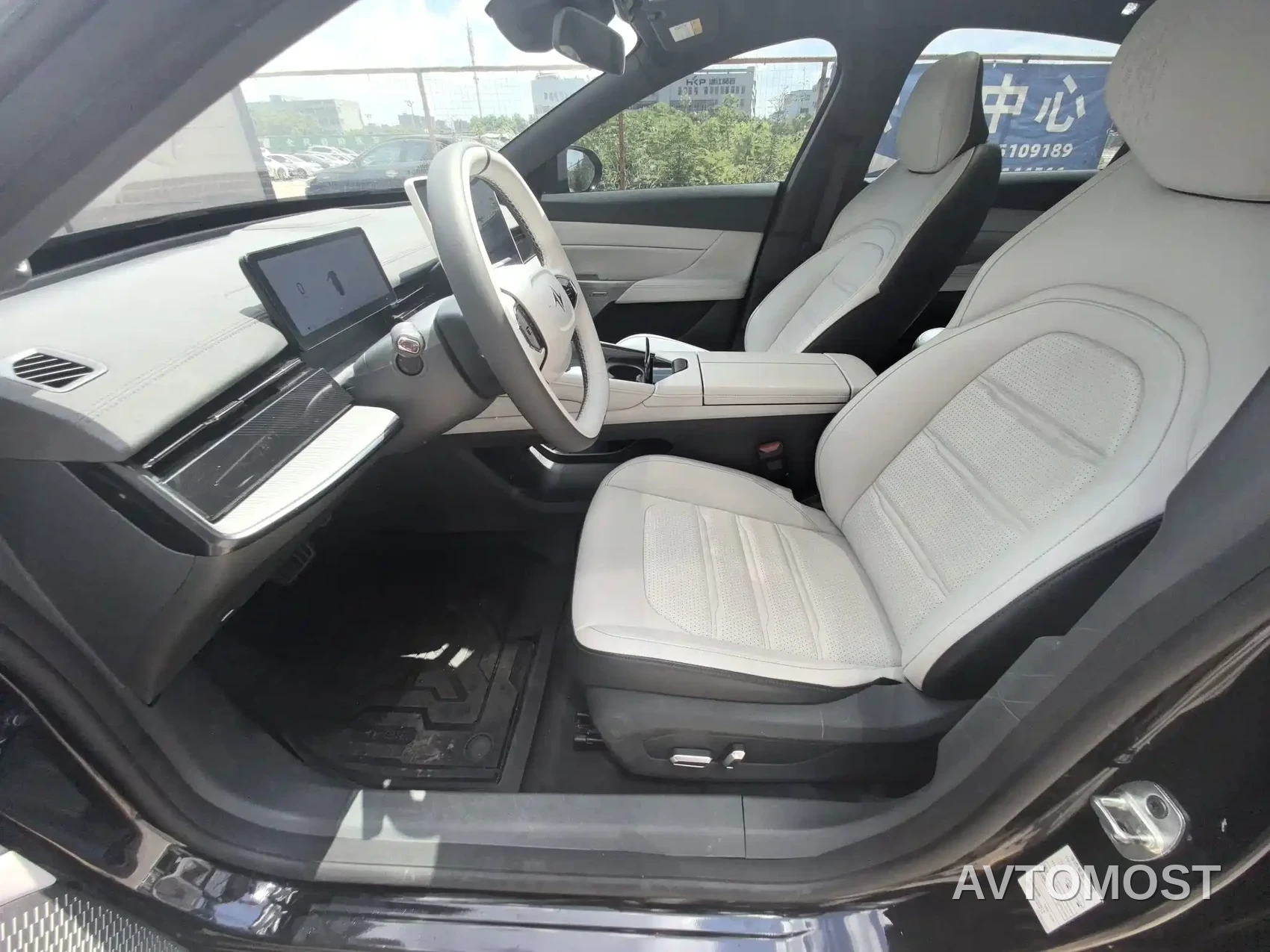 Dongfeng Yipai eπ007 2024 Pure Electric 530Air Edition — фото 7