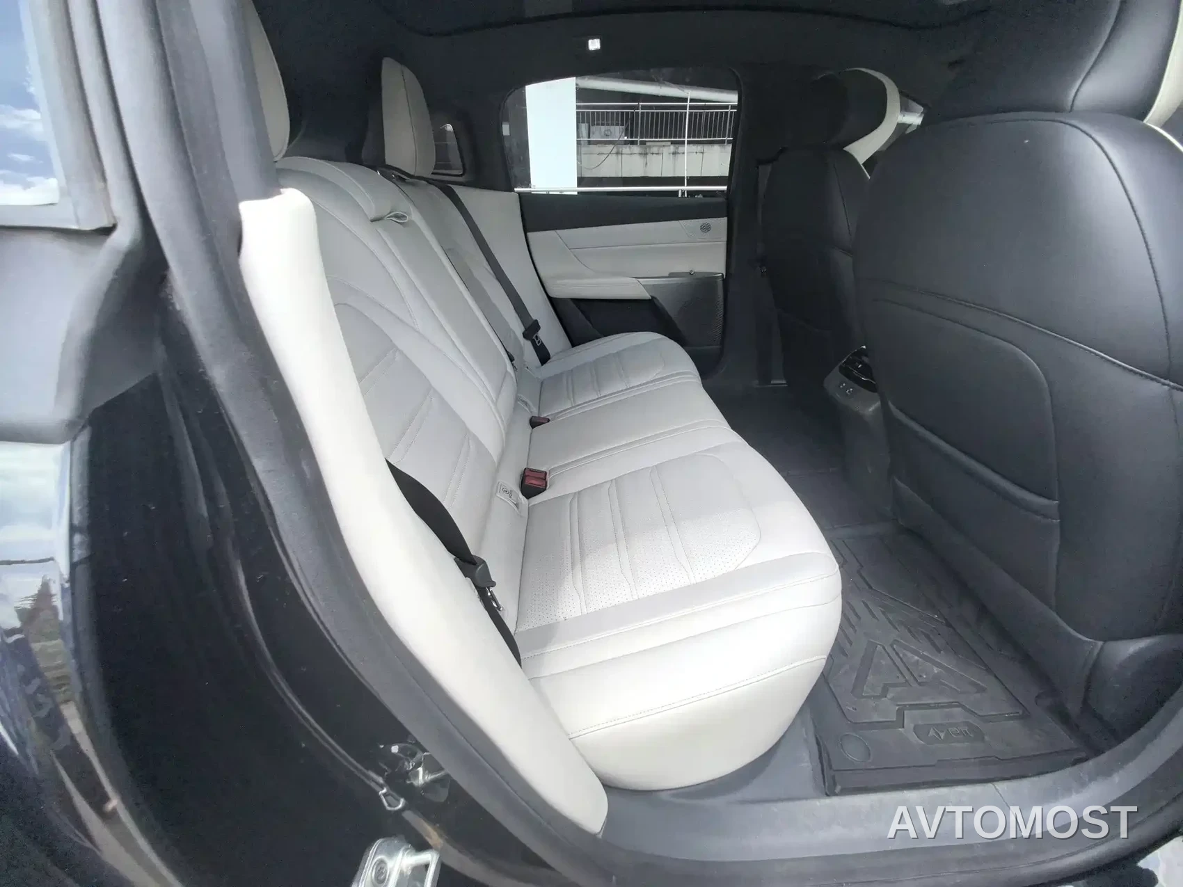 Dongfeng Yipai eπ007 2024 Pure Electric 530Air Edition — фото 11