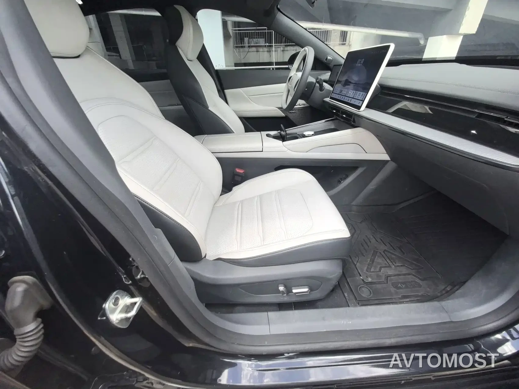 Dongfeng Yipai eπ007 2024 Pure Electric 530Air Edition — фото 12