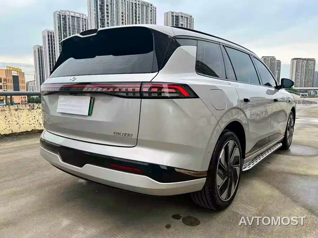 Dongfeng Yipai eπ008 2024 210Max Range Extender 6-Seater — фото 3