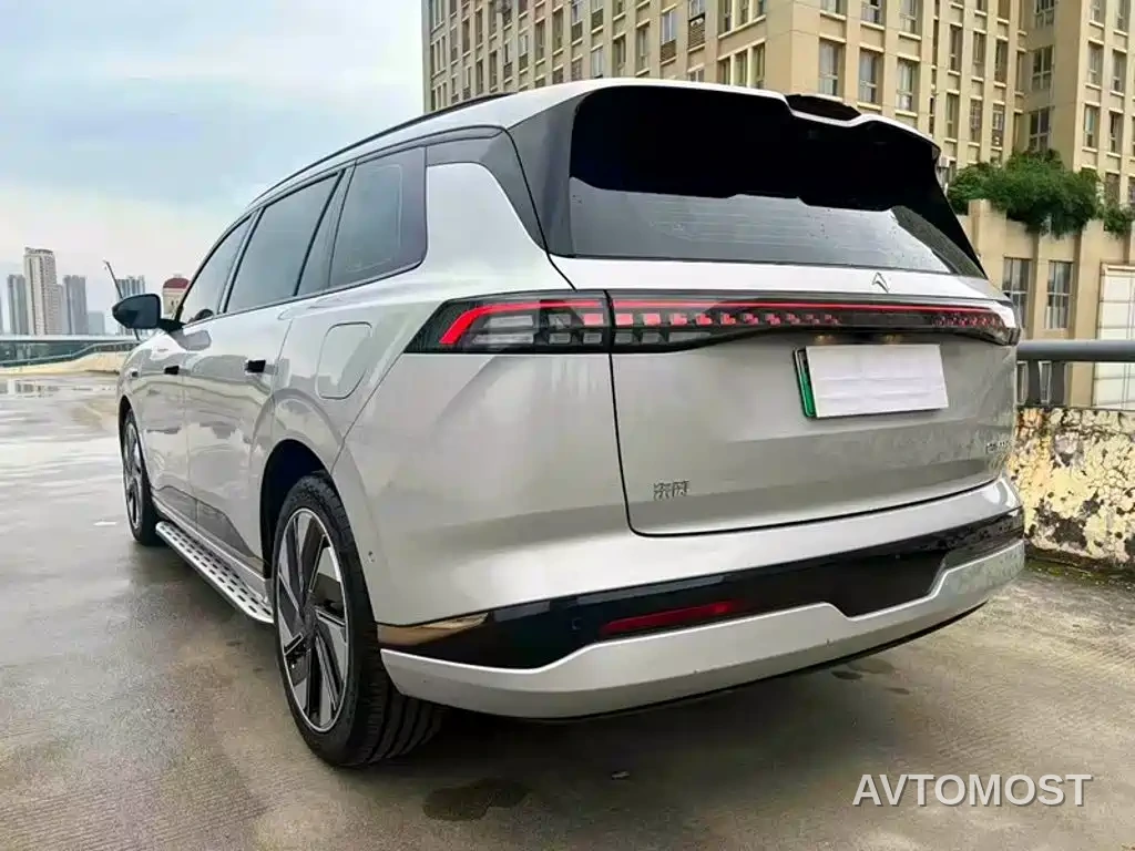Dongfeng Yipai eπ008 2024 210Max Range Extender 6-Seater — фото 4