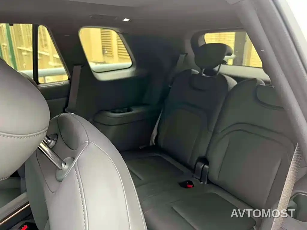 Dongfeng Yipai eπ008 2024 210Max Range Extender 6-Seater — фото 7