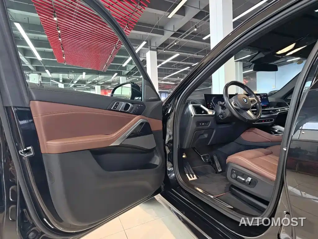 BMW X6 2023 xDrive40i M Sport Package — фото 18