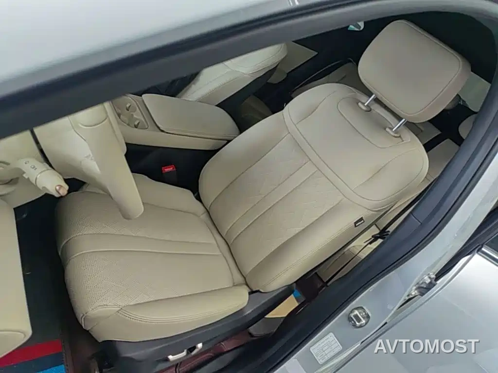 Wuling Xingguang S 2024 130km Flagship Model — фото 11