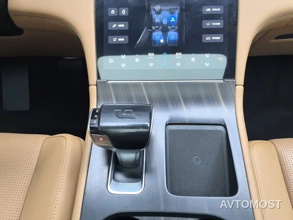 Li ONE 2020 Extended Range 6-seater — фото 12