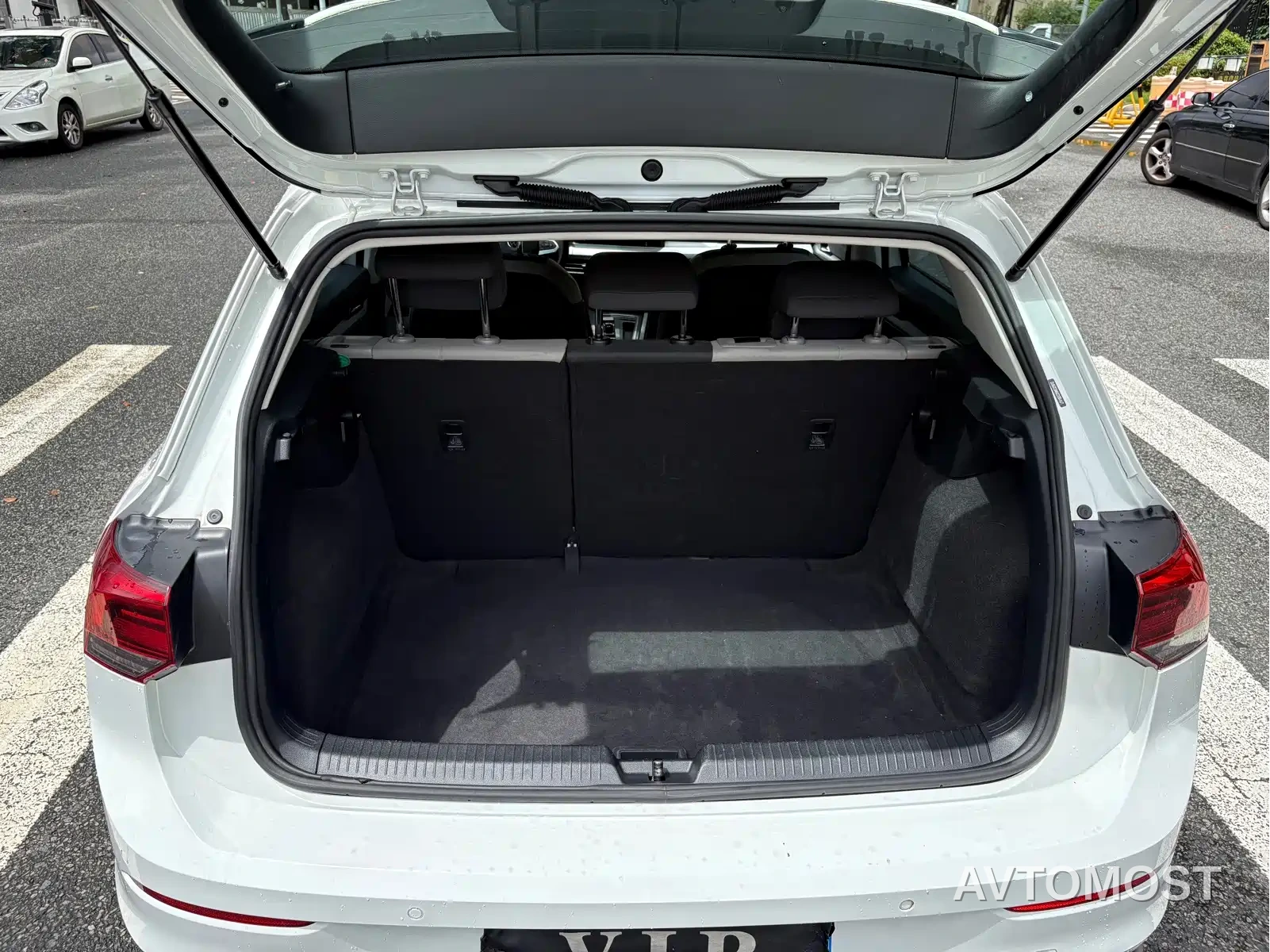Volkswagen Golf 2021 200TSI DSG — фото 7