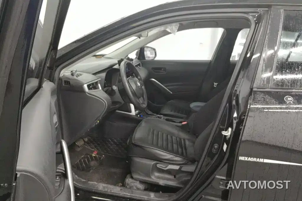 Toyota Corolla Cross 2023 Hybrid 2.0L Pioneer Edition — фото 8