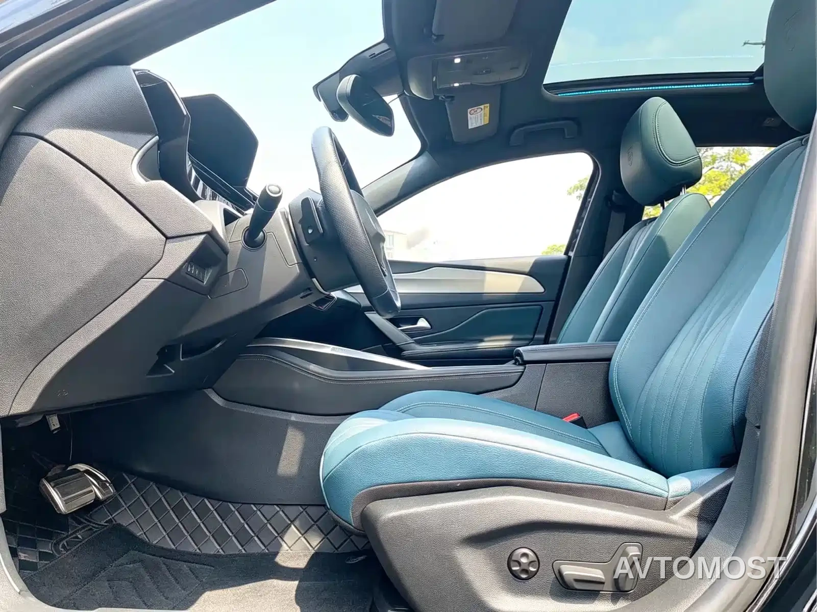 Peugeot 408X 2023 Model Boundless Edition — фото 9