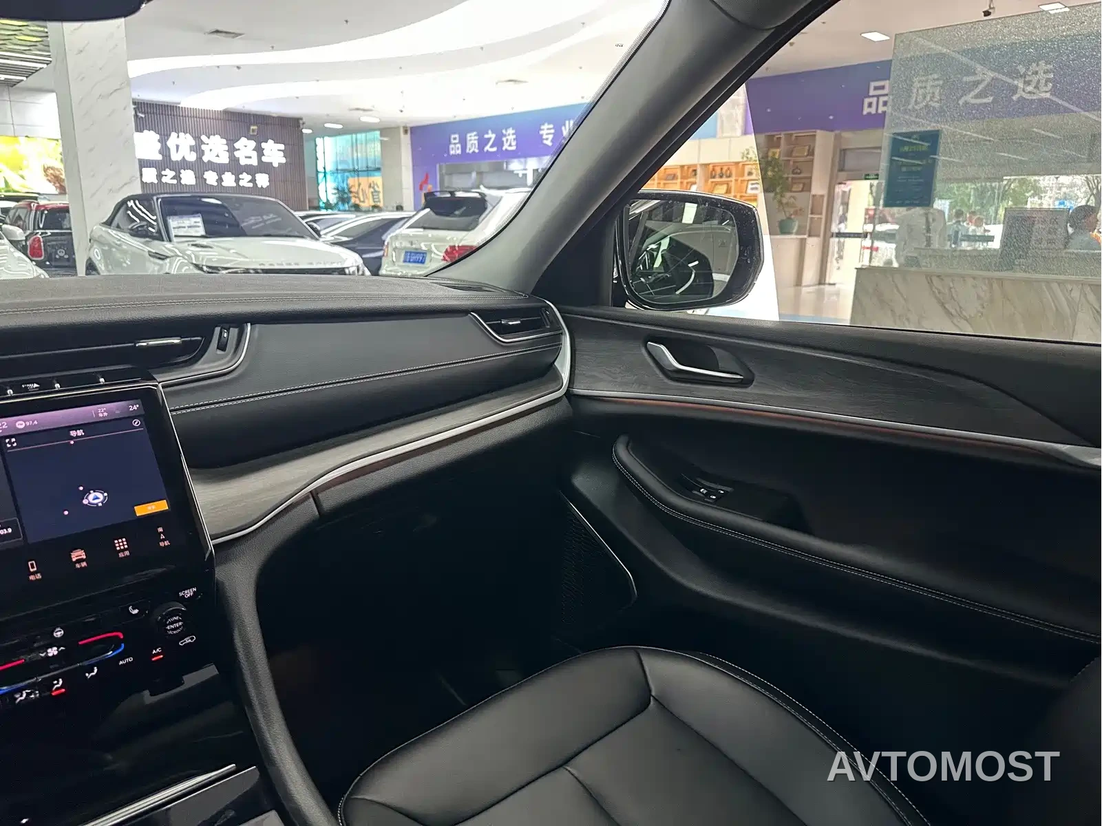 Jeep Grand Cherokee 4xe (Import) 2024 4xe Summit Edition — фото 16