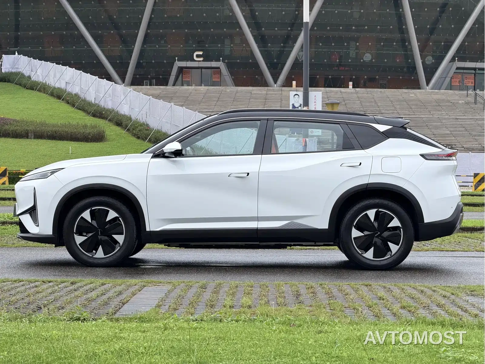 Dongfeng Fengshen L7 2024 205 Plus — фото 5