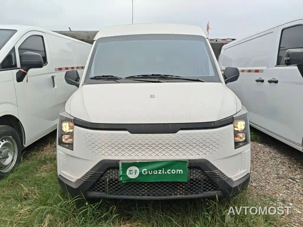 Yufeng Golden Warehouse 2025 Passenger Version With Slow Charging — фото 3