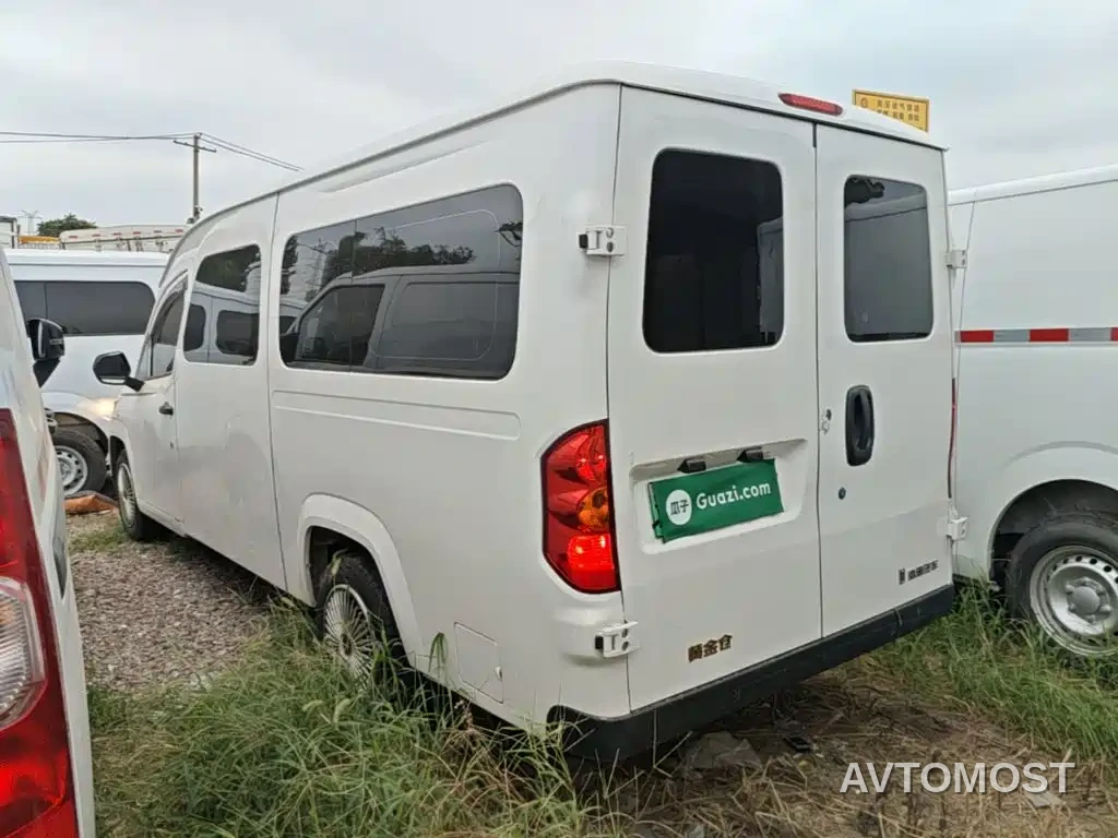 Yufeng Golden Warehouse 2025 Passenger Version With Slow Charging — фото 5