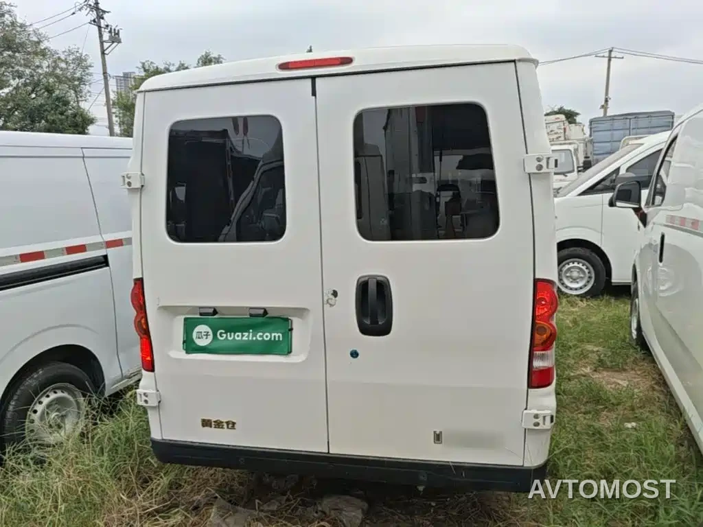 Yufeng Golden Warehouse 2025 Passenger Version With Slow Charging — фото 6
