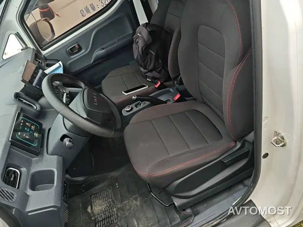 Yufeng Golden Warehouse 2025 Passenger Version With Slow Charging — фото 12