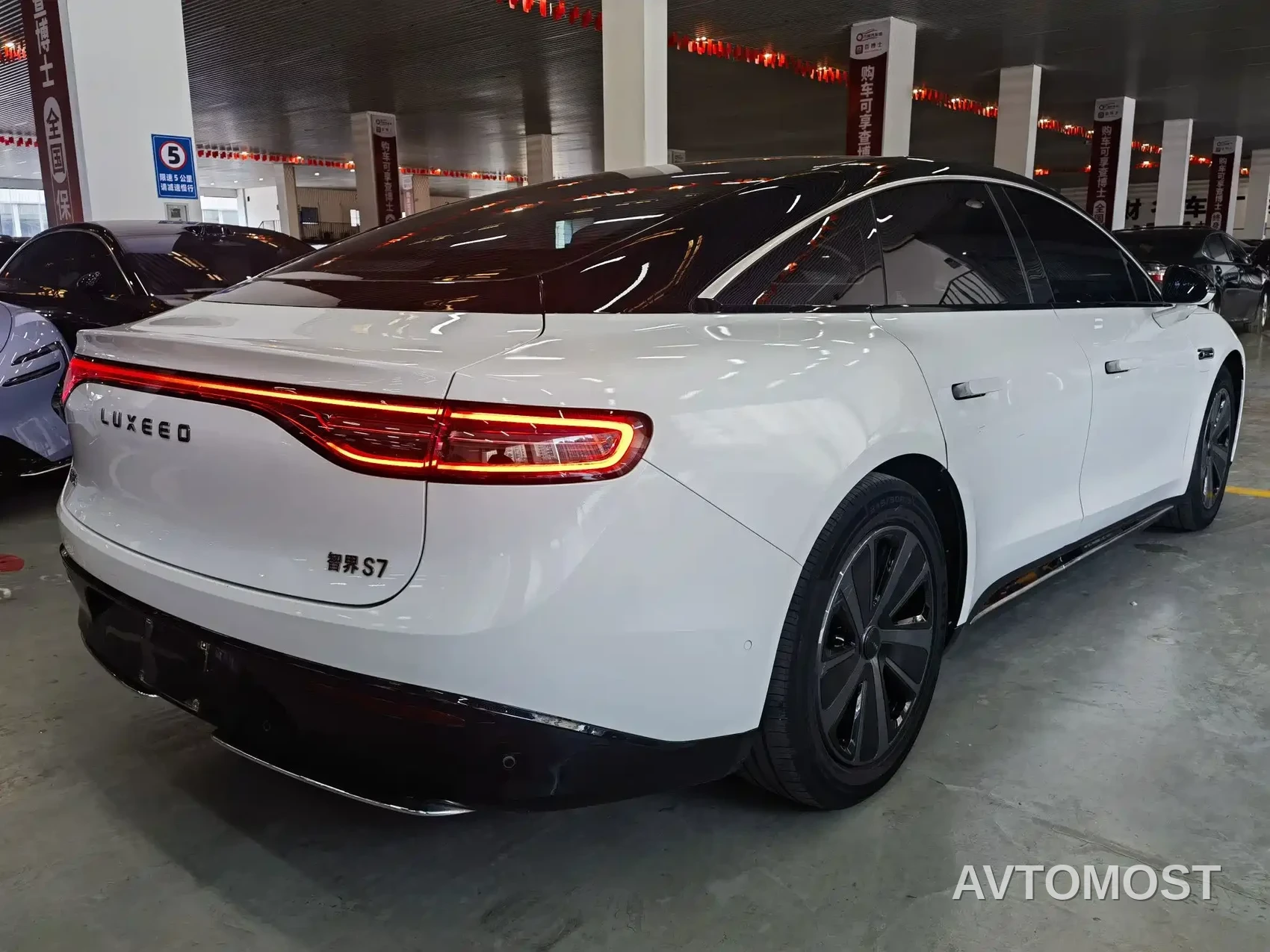 Zhijie S7 2024 Pro RWD Long Range — фото 4