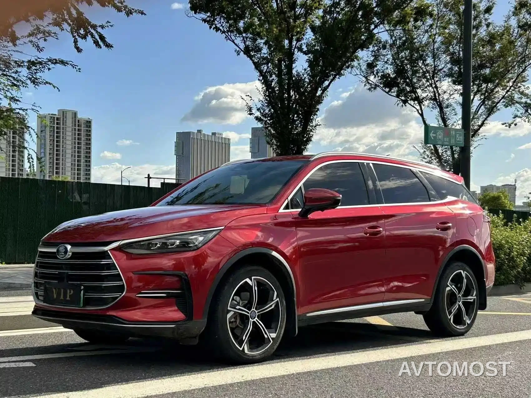 BYD Tang New Energy 2021 DM-i 112KM Honor — фото 1