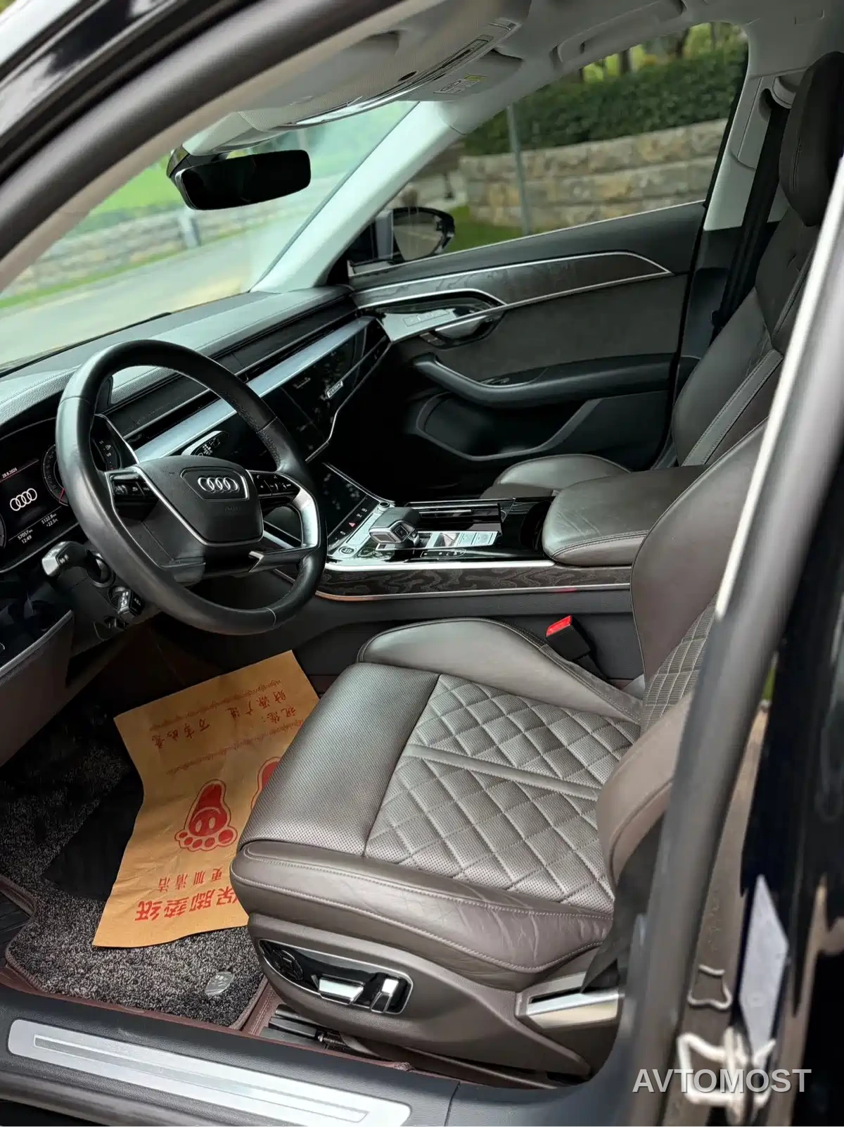 Audi A8 2022 A8L 50 TFSI quattro Comfort Collector's Edition — фото 4