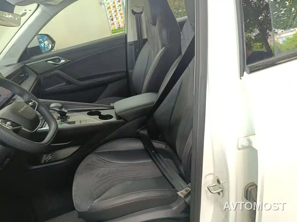Roewe D5X DMH 2024 Model 135 Technology Edition — фото 16