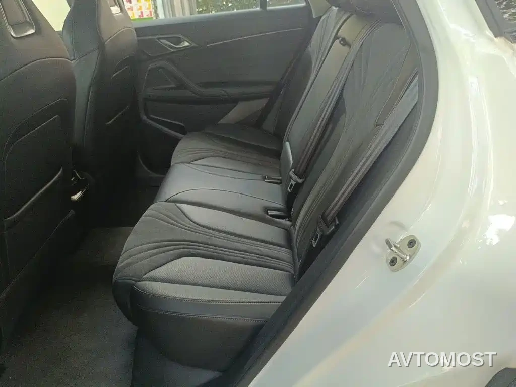 Roewe D5X DMH 2024 Model 135 Technology Edition — фото 17
