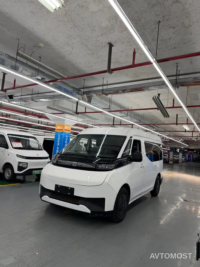 Yuan Cheng Farizon Super VAN 2024 Model Smart Wealth Edition Short Wheelbase Medium Roof 83kWh