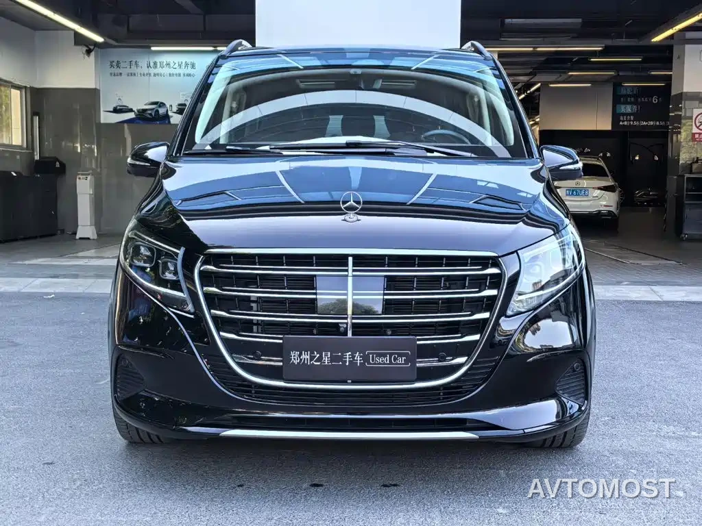 Mercedes-Benz V-Class 2024 V 300 L Long Wheelbase Luxury Edition — фото 2