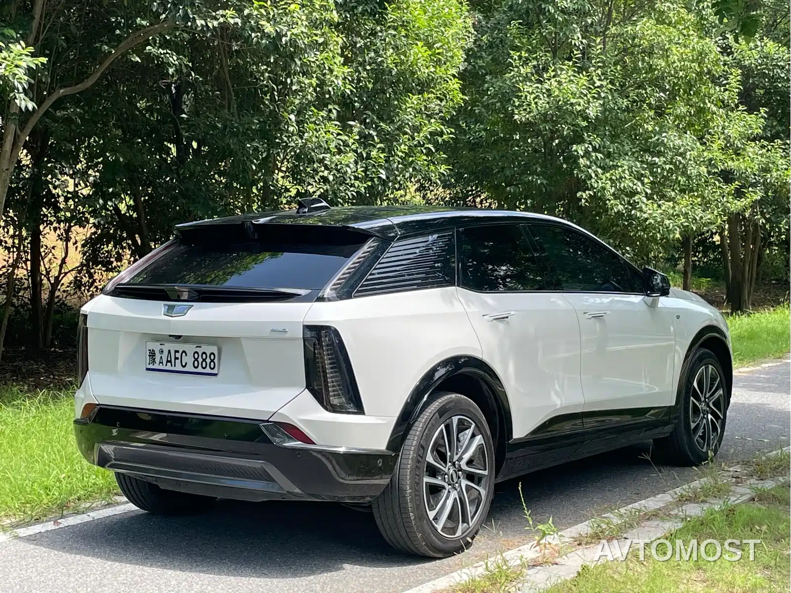 Cadillac IQ Ao Ge 2024 AWD Long Range Edition — фото 9